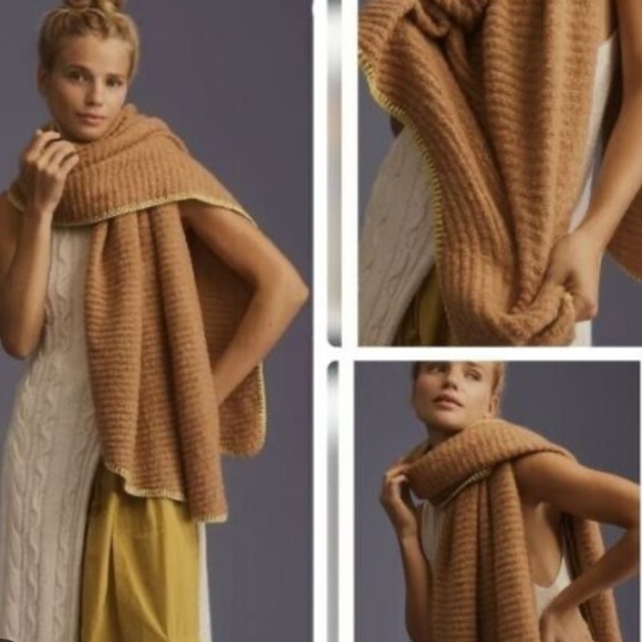 Anthropologie Boucle Scarf - Picture 2 of 7